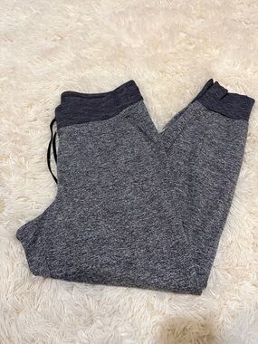 Athleta Dark Heather Gray Jogger Leggings
